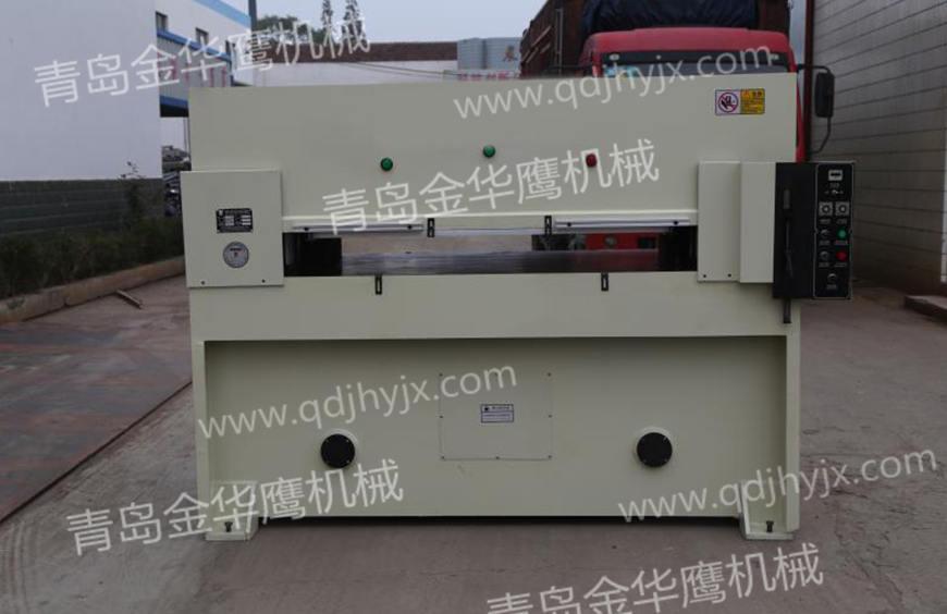 Precision four-column cutting machine