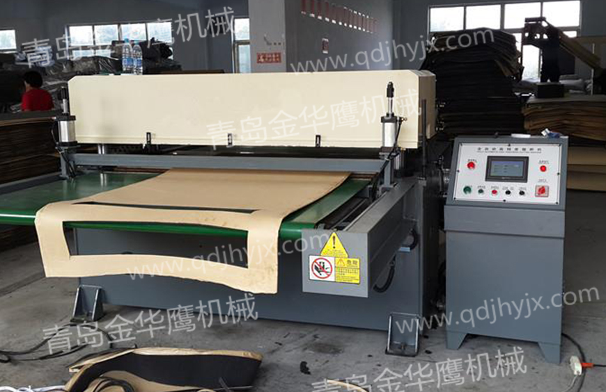 Automatic belt cutting machine